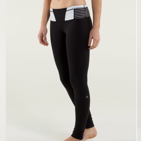 8.Lululemon Wunder Under Reversible Black Leggings 4 - Picture 1 of 8